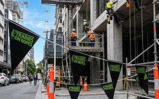 tradies on ropes - final